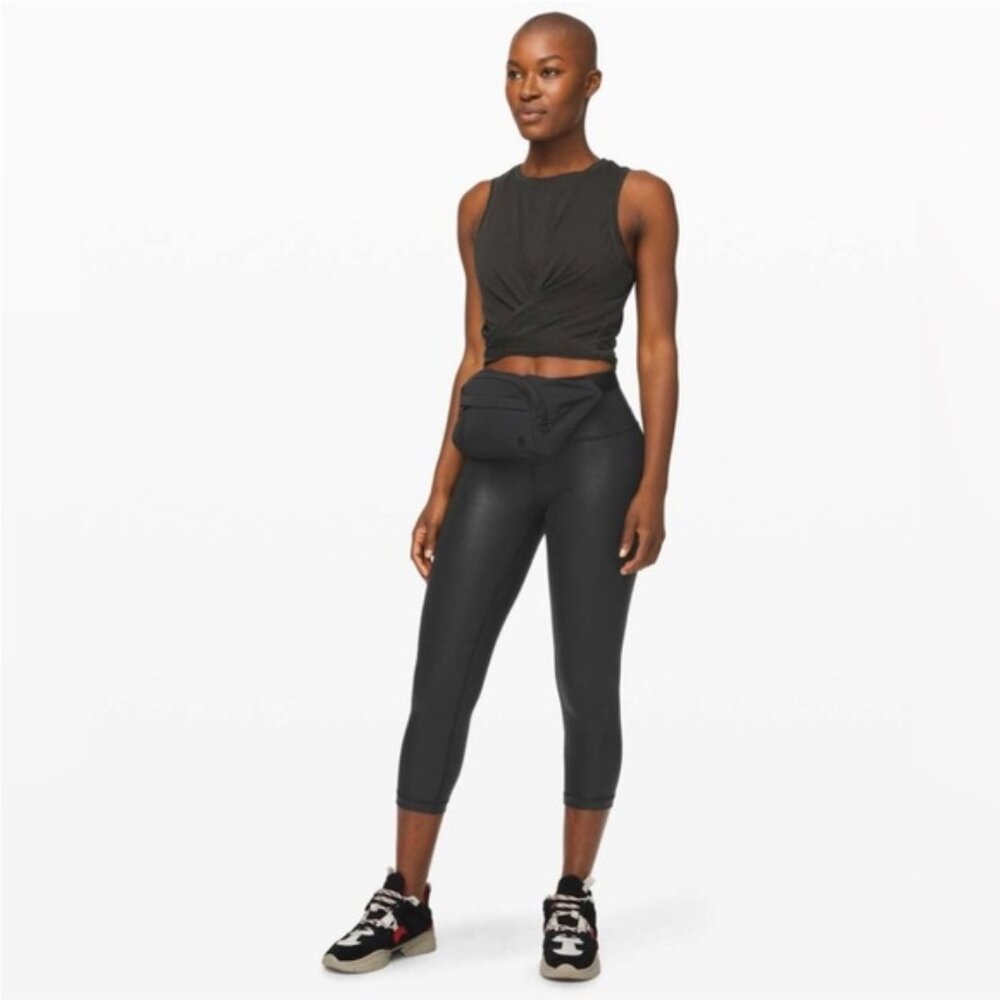 new cond Lululemon wunder under crop foil 10 21”